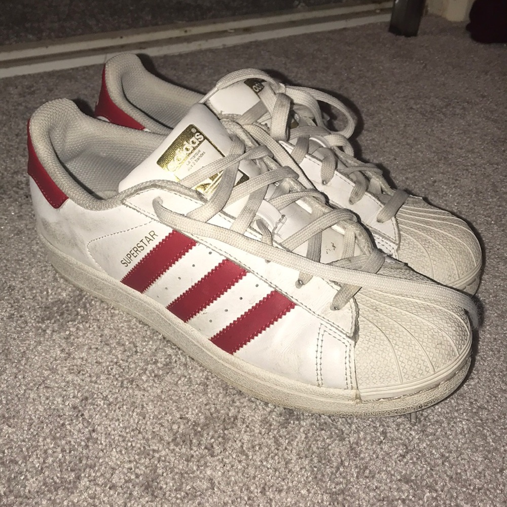 Adidas superstars